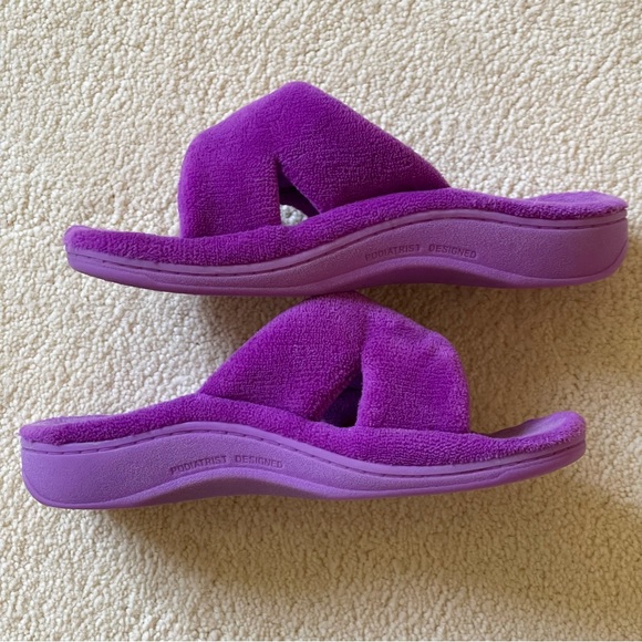 Vionic Relax Arch Support Orthotic Slipper Size 5 But Fits Size 6 Purple Magenta - Picture 8 of 9